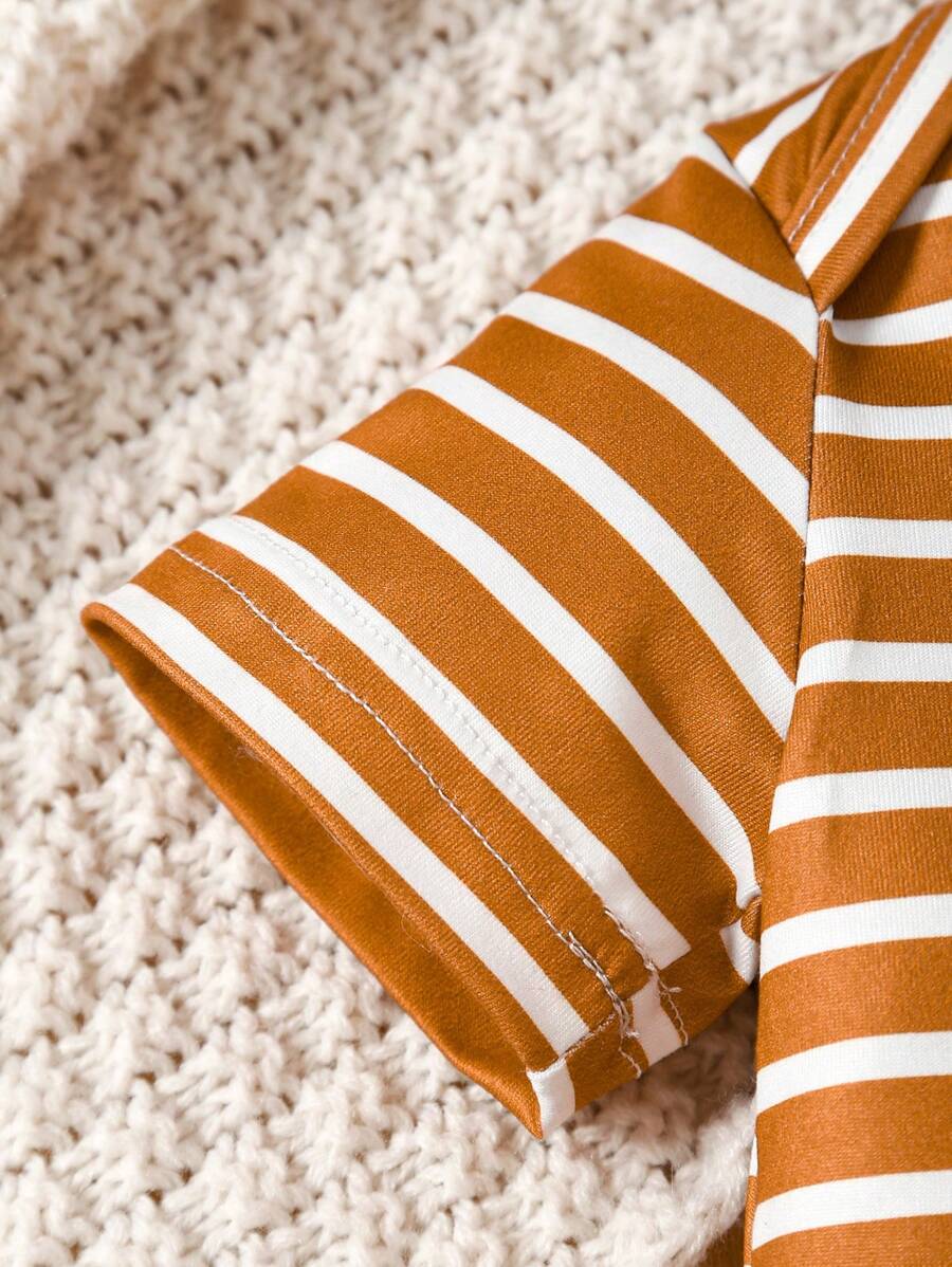 Conjunto de Jardineira com Bordado de Leão e Body Listrado para Bebê Menino