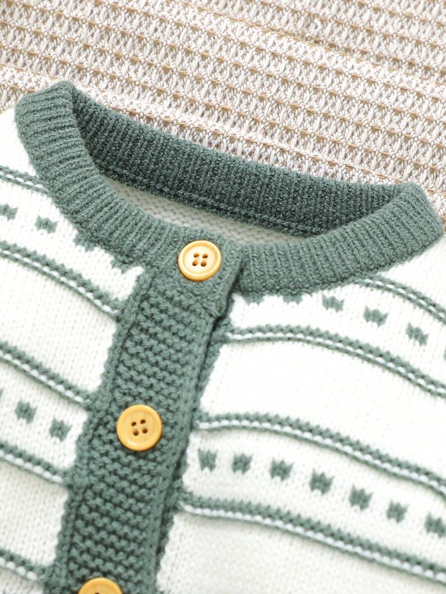 Conjunto de Tricô para Bebê – Cardigan Listrado e Macacão Jardineira Longo, Unissex