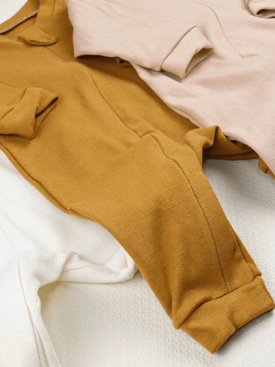 Conjunto 3 Peças Minimalista para Bebê – Macacão de Manga Longa, 100% Algodão, Cores Neutras