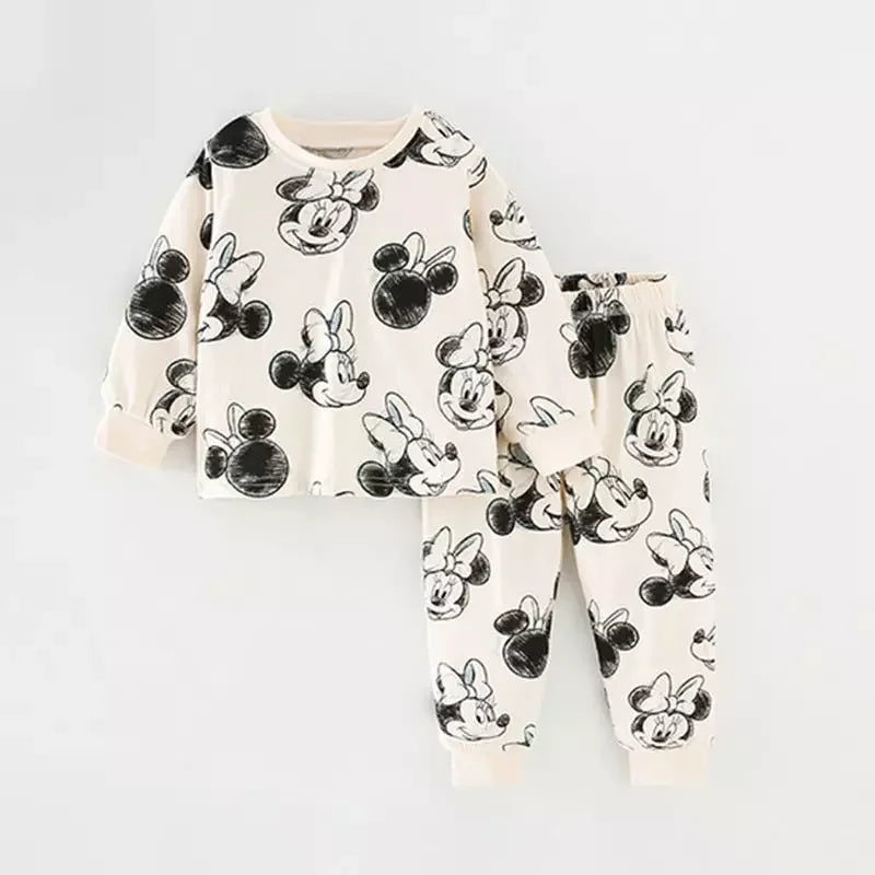 Conjunto Pijama Mickey e Minnie